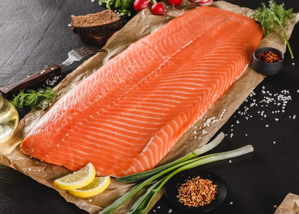 hay que lavar el salmon antes de cocinarlo